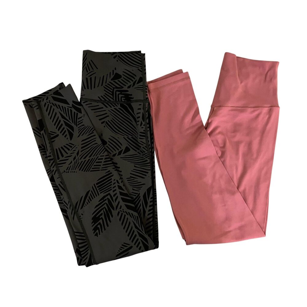 2 pair of aerie leggings both are a size medium